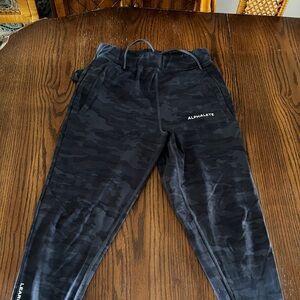 Men’s size XS Alphalete Pro-Elite Joggers